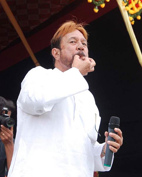 जन्‍माष्‍टमी पर सितारों की मस्‍ती... | हॉट 'आइटम गर्ल'