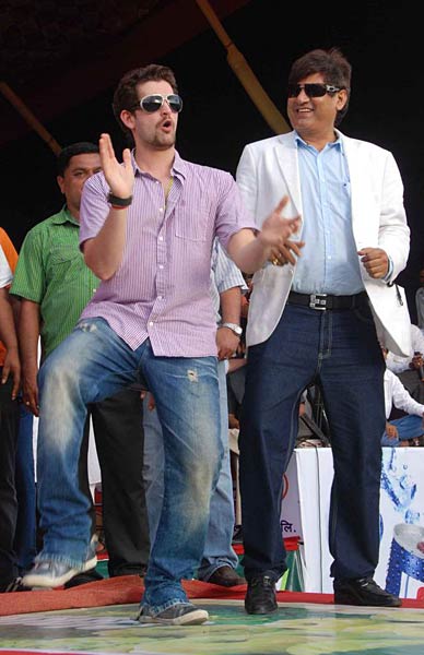 जन्‍माष्‍टमी पर सितारों की मस्‍ती... | हॉट 'आइटम गर्ल'