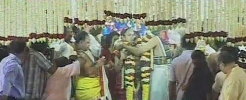 रजनीकांत की बेटी सौंदर्या ने रचाया विवाह...