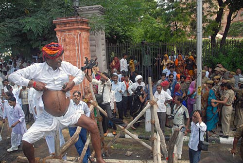 सप्‍ताह के तस्‍वीरों की झलकियां | हॉट 'आइटम गर्ल'