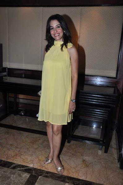 'फैशन टूर 2010' में सितारों का जलवा | सितारों की मस्ती