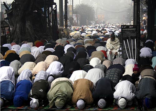 देशभर में छाई ईद की रौनक...