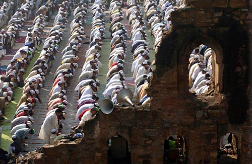 देशभर में छाई ईद की रौनक...