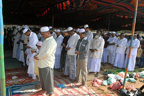 देशभर में छाई ईद की रौनक...