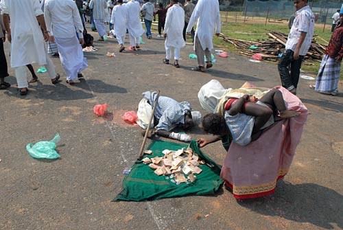 देशभर में छाई ईद की रौनक...