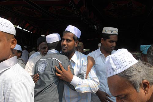 देशभर में छाई ईद की रौनक...