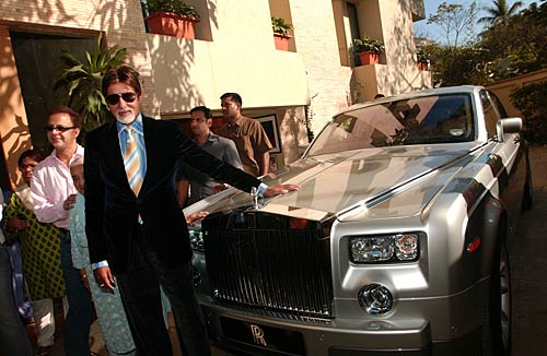 सितारों की शोख अदाएं । बॉलीवुड की अनदेखी तस्‍वीरें