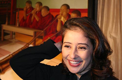 सितारों की शोख अदाएं । बॉलीवुड की अनदेखी तस्‍वीरें