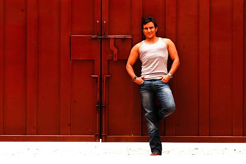 सितारों की शोख अदाएं । बॉलीवुड की अनदेखी तस्‍वीरें