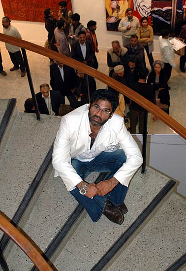 सितारों की शोख अदाएं । बॉलीवुड की अनदेखी तस्‍वीरें