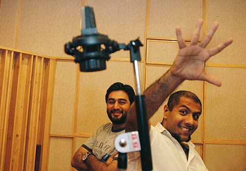 सितारों की शोख अदाएं । बॉलीवुड की अनदेखी तस्‍वीरें