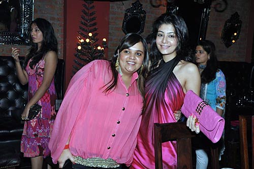 मान्‍यता की गोद भराई में जुटे सितारे । संजय दत्त के जीवन का सफर