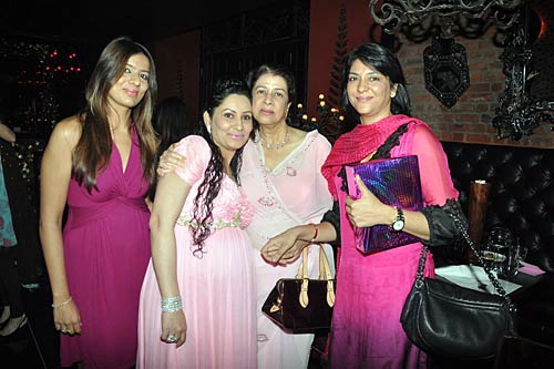 मान्‍यता की गोद भराई में जुटे सितारे । संजय दत्त के जीवन का सफर