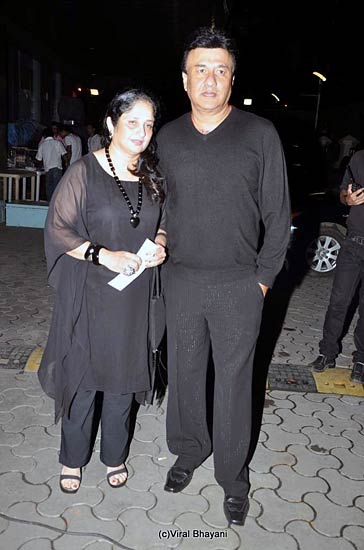 दबंग हिट, सलमान कैम्‍प पहुंचे सितारे | 'दबंग' का दम