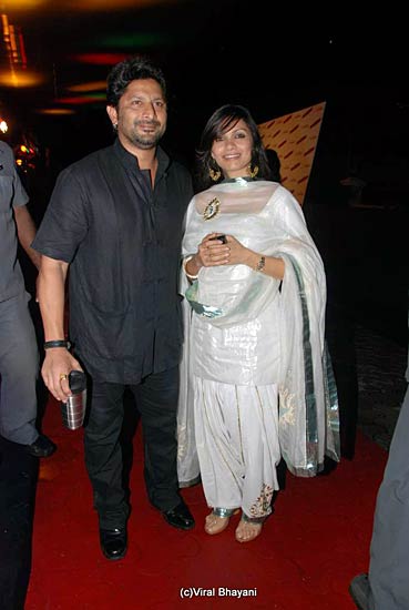 दबंग हिट, सलमान कैम्‍प पहुंचे सितारे | 'दबंग' का दम