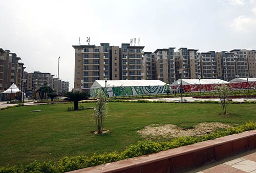 कॉमनवेल्थ गेम्स का खेलगांव बनकर तैयार | विस्तृत कवरेज