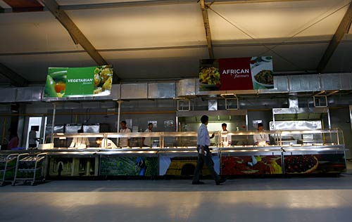 कॉमनवेल्थ गेम्स का खेलगांव बनकर तैयार | विस्तृत कवरेज