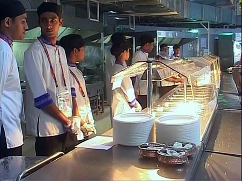 कॉमनवेल्थ गेम्स का खेलगांव बनकर तैयार | विस्तृत कवरेज