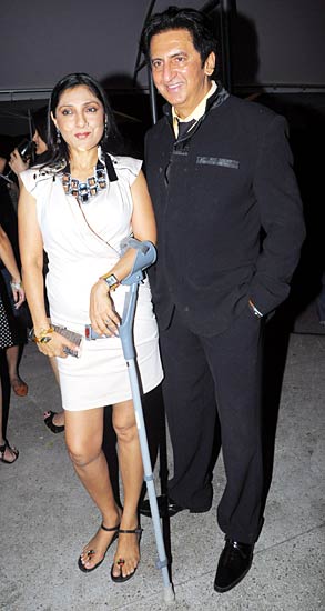 नरेंद्र के फैशन शो में सोनाक्षी के जलवे...