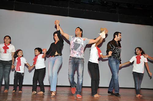 अक्षय-ऐश जुटे 'एक्‍शन रिप्‍ले' के प्रमोशन में | हिट जोड़ी