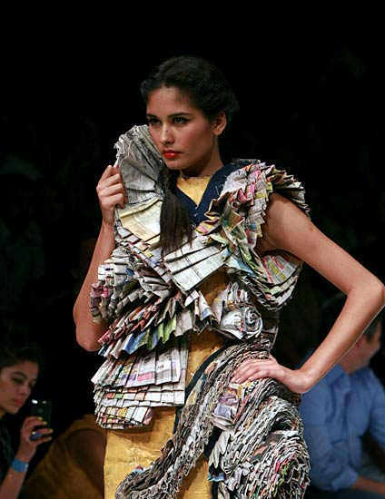 लेक्मे फैशन वीक में सुंदरियों का जमावड़ा | सितारों की मस्ती