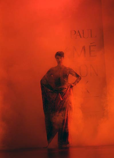 लेक्मे फैशन वीक में सुंदरियों का जमावड़ा | सितारों की मस्ती