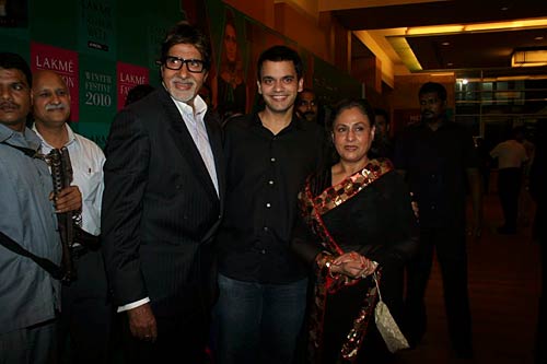 मुंबई में लैक्‍मे फैशन वीक में सितारों का जमावड़ा | ग्लैमर का तड़का