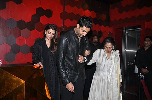 मुंबई में लैक्‍मे फैशन वीक में सितारों का जमावड़ा | ग्लैमर का तड़का