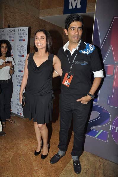 लेक्मे फैशन वीक में सुंदरियों का जमावड़ा | सितारों की मस्ती