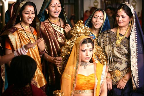 ऑनर किलिंग पर बनी फिल्‍म 'आक्रोश' । फिल्‍म 'आक्रोश' की पहली झलक