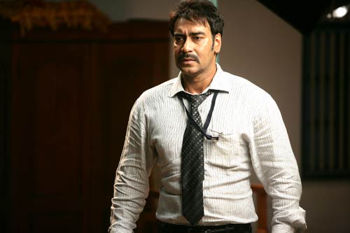 ऑनर किलिंग पर बनी फिल्‍म 'आक्रोश' । फिल्‍म 'आक्रोश' की पहली झलक