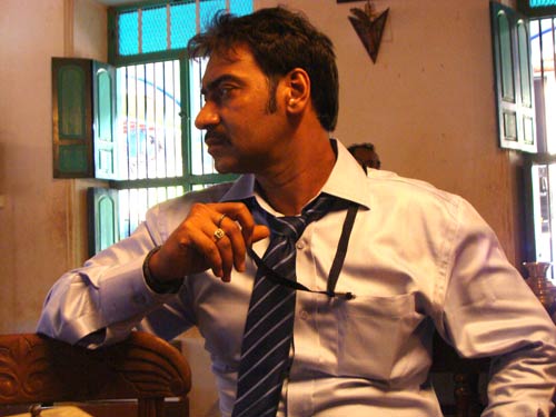 ऑनर किलिंग पर बनी फिल्‍म 'आक्रोश' । फिल्‍म 'आक्रोश' की पहली झलक