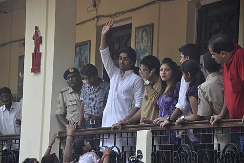 कपूर खानदान का गणेशोत्‍सव | ऐश-ऋतिक की 'गुजारिश'