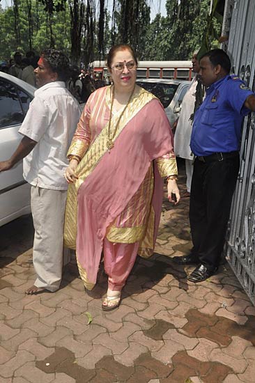 कपूर खानदान का गणेशोत्‍सव | ऐश-ऋतिक की 'गुजारिश'