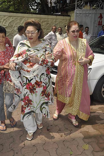 कपूर खानदान का गणेशोत्‍सव | ऐश-ऋतिक की 'गुजारिश'