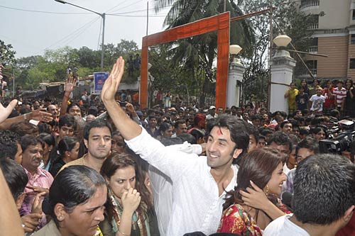 कपूर खानदान का गणेशोत्‍सव | ऐश-ऋतिक की 'गुजारिश'