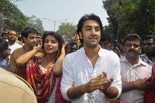 कपूर खानदान का गणेशोत्‍सव | ऐश-ऋतिक की 'गुजारिश'