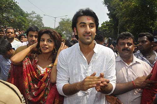 कपूर खानदान का गणेशोत्‍सव | ऐश-ऋतिक की 'गुजारिश'