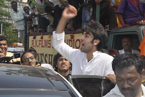 कपूर खानदान का गणेशोत्‍सव | ऐश-ऋतिक की 'गुजारिश'