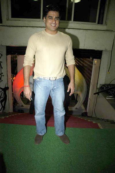 'आईटीए अवॉर्ड्स 2010' में सितारों का जलवा | फैशन शो में सितारे