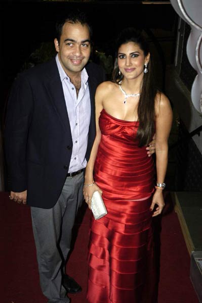 'आईटीए अवॉर्ड्स 2010' में सितारों का जलवा | फैशन शो में सितारे