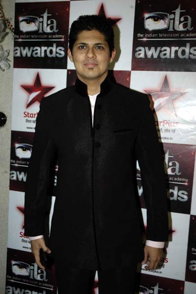 'आईटीए अवॉर्ड्स 2010' में सितारों का जलवा | फैशन शो में सितारे