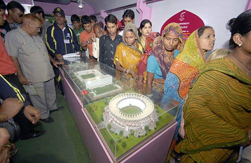 जयपुर पहुंची कॉमनवेल्थ एक्सप्रेस...