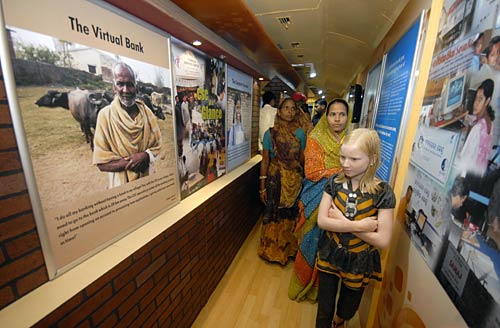 जयपुर पहुंची कॉमनवेल्थ एक्सप्रेस...