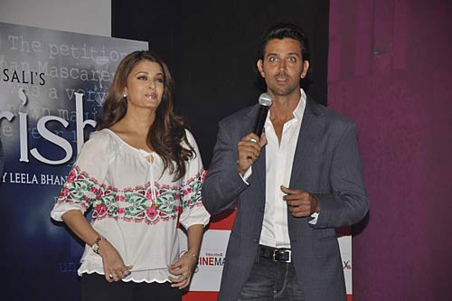 फिल्‍म 'गुजारिश' के प्रमोशन में जुटे ऐश-ऋतिक। अनदेखी तस्‍वीरें