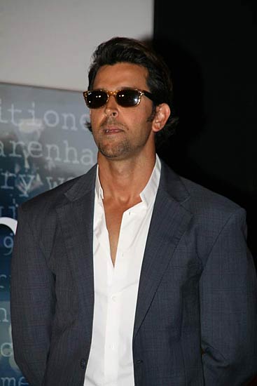 फिल्‍म 'गुजारिश' के प्रमोशन में जुटे ऐश-ऋतिक। अनदेखी तस्‍वीरें