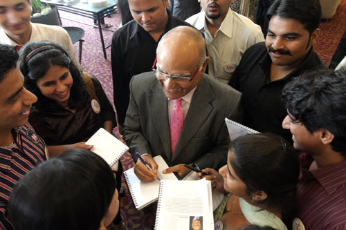 'इंडिया टुडे यूथ समिट 2010' की झलकियां | विस्‍तृत कवरेज