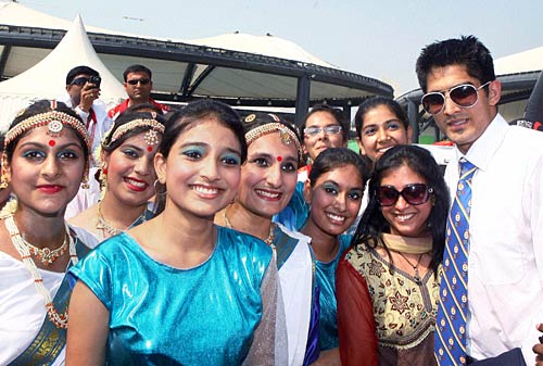 कॉमनवेल्‍थ खेलों के लिए सजी दिल्‍ली | कॉमनवेल्‍थ एक्‍सप्रेस 