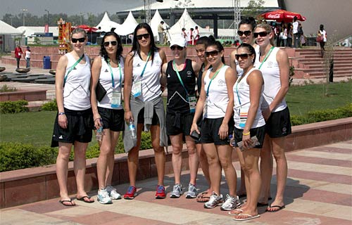 कॉमनवेल्‍थ खेलों के लिए सजी दिल्‍ली | कॉमनवेल्‍थ एक्‍सप्रेस 