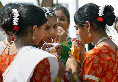 कॉमनवेल्‍थ खेलों के लिए सजी दिल्‍ली | कॉमनवेल्‍थ एक्‍सप्रेस 